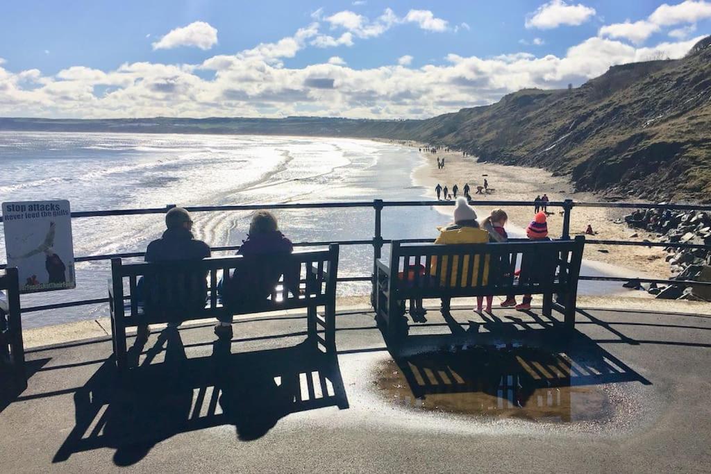 Tidesreach Filey, Sleeps 13, Close To Beach Ngoại thất bức ảnh